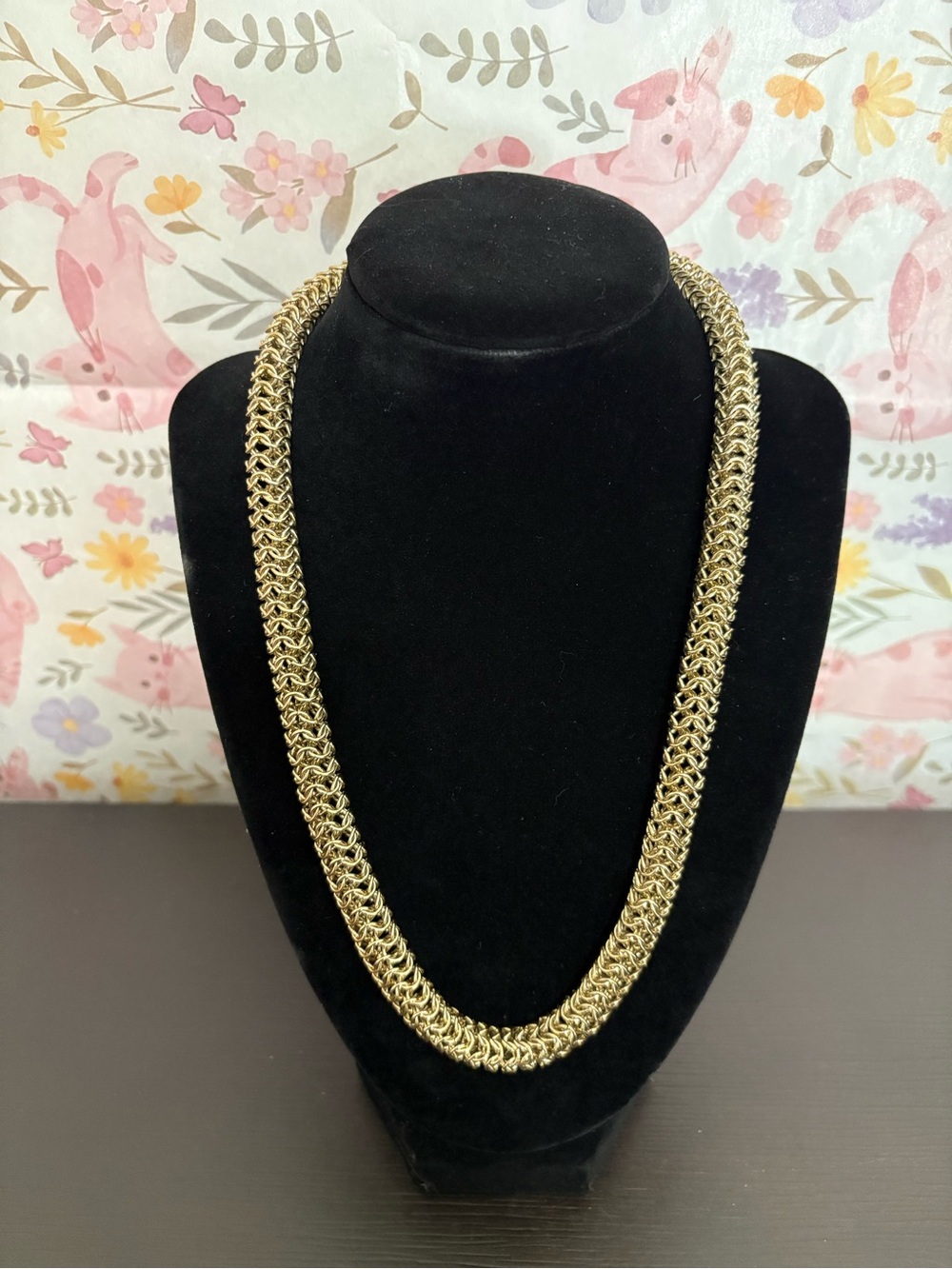 Nicole by Nicole Miller gold tone tubular mesh necklace. Preowned.